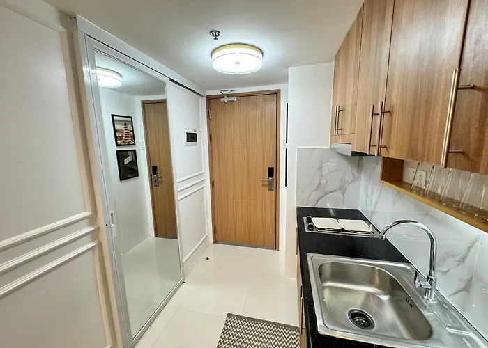 1230 Flor Shore 3 Residences Near Sm Moa By Primestay